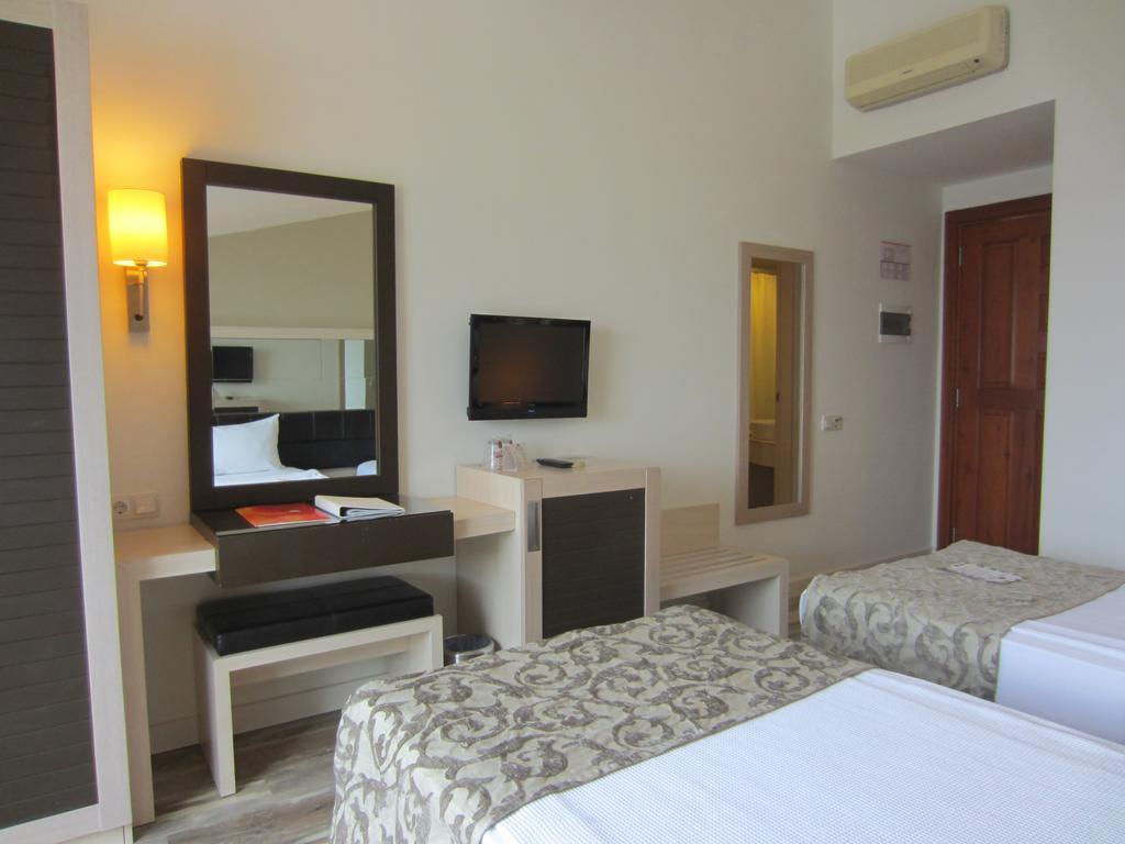 Golden Lotus Hotel Kemer Exteriör bild